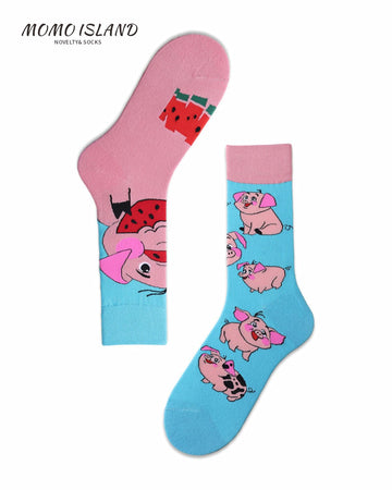MoMo Island Unisex Socks  Adorable Pig Motifs, Pink and Blue Hues