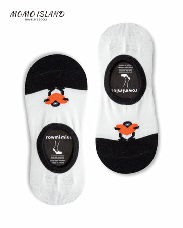 MoMo Island Comfort - Focused Women's Invisible Socks: White and Black, Featuring Adorable Penguin Patterns